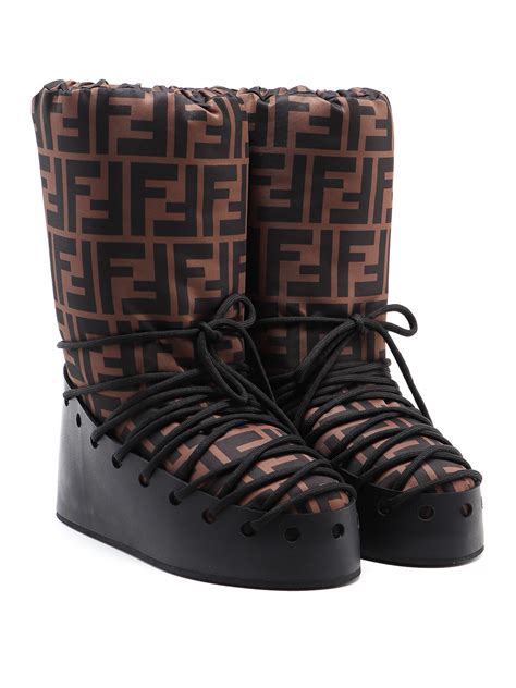 fendi logo snow boots